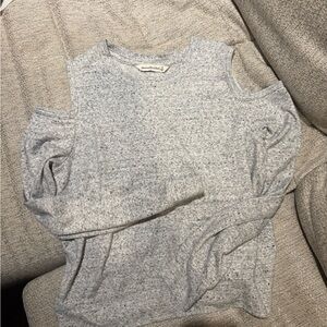 Abercrombie & Fitch Light Gray Crewneck Sweater